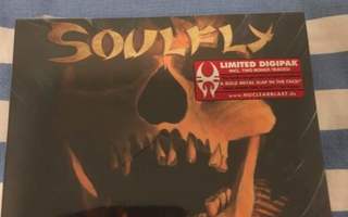SOULFLY: Savages -CD (Limited Edition, 2 Bonus tracks) UUSI