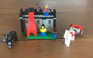 Lego 6040 + toinen hevonen ja ohjeet