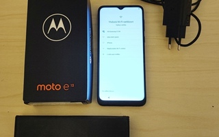 MOTOROLA MOTO E13 64 GT puhelin