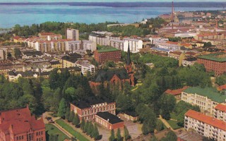 Tampere. Näkymä länsipuolelta .- väri    b400