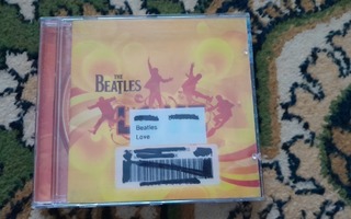 The Beatles: LOVE CD (Kirjaston poistolevy)