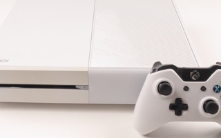 Xbox One White Console (1TB)