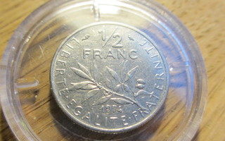 Ranska 1/2 Franc 1974 kl 8