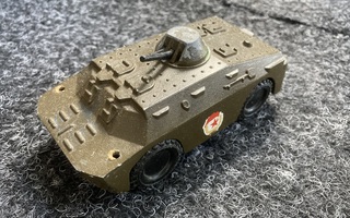 Panssarivaunu / miehistönkuljetusvaunu 1/43. Made in USSR ?