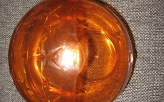 Tupperwaren iso oranssi/pihka karkkipallo,halkaisija n.15 cm