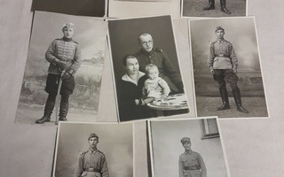 8 valokuvaa sotilaista