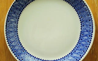 Arabian kakkulautanen, sininen koristelu
