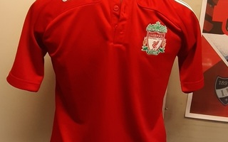 Liverpool paita koko S