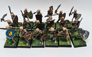 Warhammer Fantasy - 18kpl Skeleton Warriors 80-luvulta [F29]