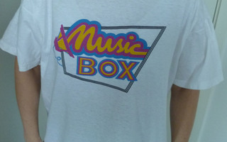 MUSIC BOX-T-paidat 80-luvulta Lontoosta (AIDOT) 2 kpl