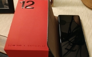 OnePlus 12 Suuri 16/512 muisti + Ilmaisia Tarvikkeita