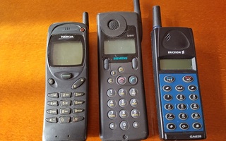 Kännykä, Matkapuhelimet, Nokia, Siemens, Ericsson Yht 3 kpl