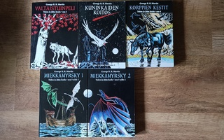 George R.R Martin Tulen ja jään laulu 5 ekaa kirjaa