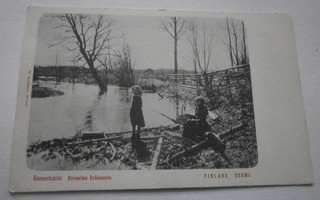 Kuvaelma Erämaasta, lapset  rannalla, vanha mv pk, p. 1907