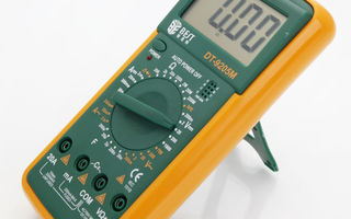 Digitaalinen yleismittari Multimeter DT9205M