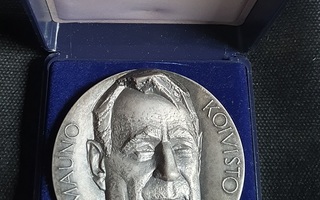 Iso mitali Mauno Koivisto 60 vuotta - T. Sakki 1983