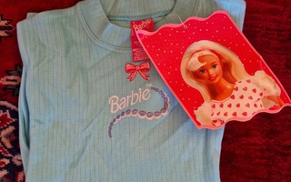 Barbie pitkähihainen paita 116cm.