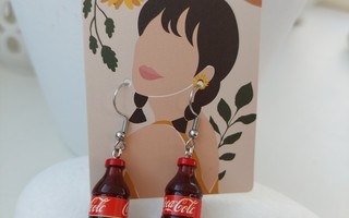 Korvakorut: Coca Cola -pullo
