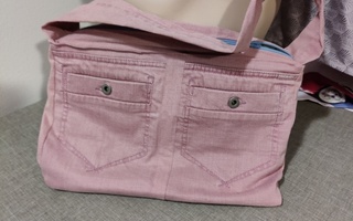 Pinkki farkkulaukku
