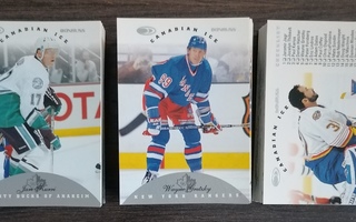 Täysi Donruss Canadian Ice sarja lätkäkortteja