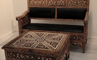 Käsityö arabian tyylinen pöytä ja penkki