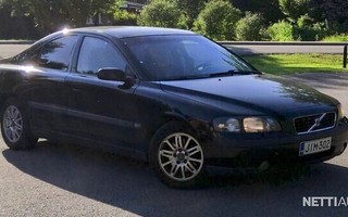 Volvo S60 2.4l bensa. automaatti Vm. (2003-4)