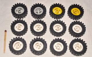 LEGO Technic renkaat 30 x 10.5 (3482/2346) 12 kpl
