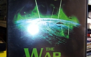 DVD WAR OF THE WORLDS -  MAAILMOJEN SOTA  ( SIS POSTIKULU