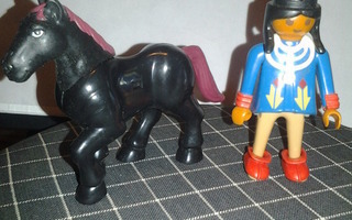 Playmobil Intiaanityttö ja hevonen