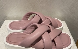 Pavement vaaleanpunaiset sandaalit koko 39