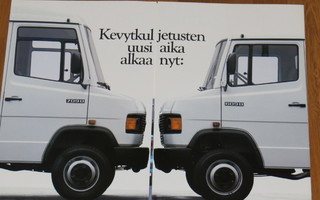 1986 Mercedes-Benz pakettiauto esite - KUIN UUSI - suom