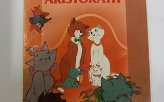 Ankkalinnan tarinoita 28: Aristokatit