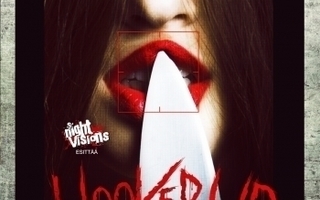 HOOKED UP	(38 248)	k	-FI-	DVD			2013