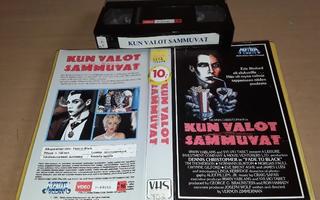 Kun valot sammuvat - SFX VHS (Media)