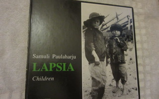 Samuli Paulaharju / Lapsia  Children  SKS 1975
