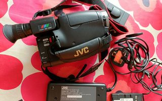 JVC videokamera GR-AX427E