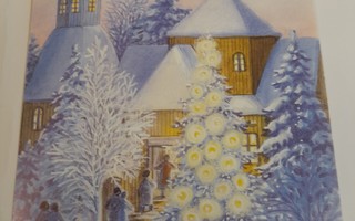 Pitkäranta: Valaistu joulukuusi kirkon edessä
