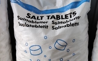 Salt Tablets / Suolatabletit - Biltema 3kpl