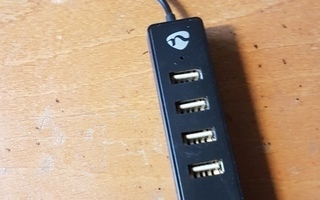 USB-HUB 4-porttinen