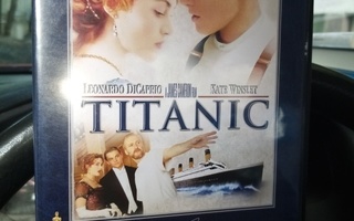 4DVD TITANIC DELUXE COLLECTOR'S EDITION