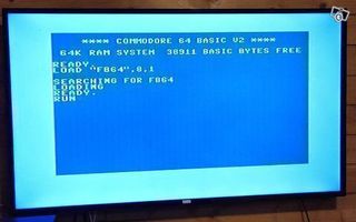 Commodore 64 SD2IEC + kotelo
