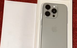 iPhone 15 Pro 1TB Natural Titanium {takuu 02/2025 asti}