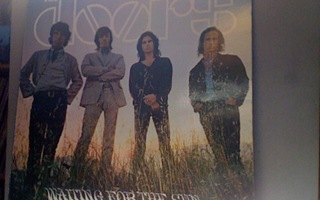 THE DOORS  ::  WAITING FOR THE SUN  ::  VINYYLI  LP    1983