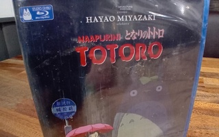 Blu-ray totoro ( UUSI) SIS POSTIKULU