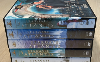 Stargate Atlantis (2004-2009) koko TV-sarja (25DVD)