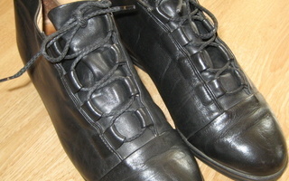VINTAGE 70s 80s mustat nahkaiset nilkkurit kengät 80-luku 38