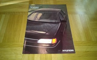 Esite Hyundai Sonata , noin 1990