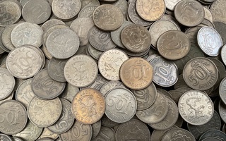 1 kg - 50 penniä 1963-1990 (perkaamatonta)