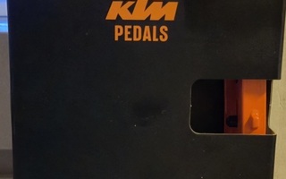 KTM flat -polkimet 9/16"