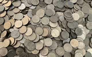 1 kg - 20 pennisiä 1963-1990 (perkaamatonta)